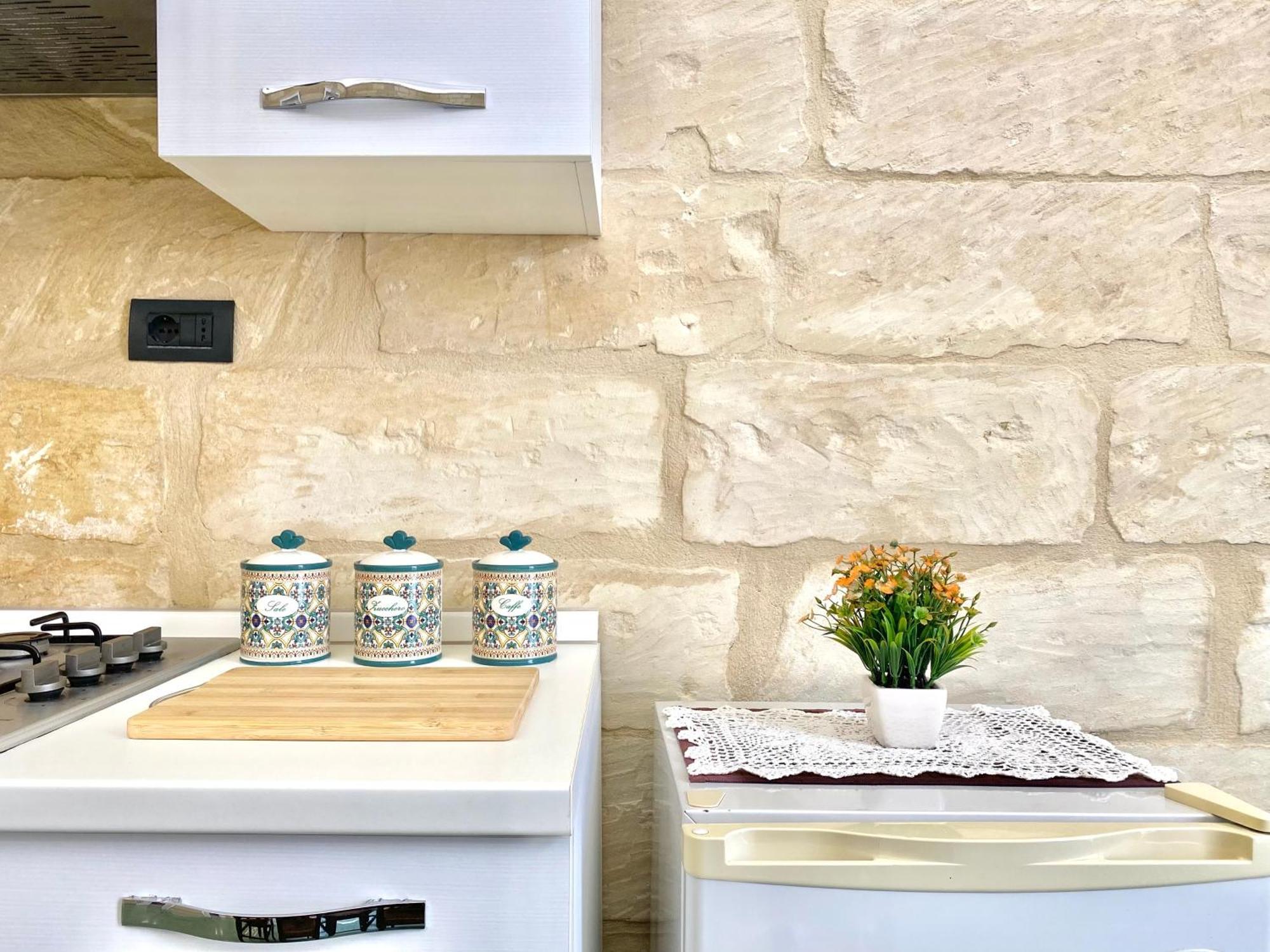Apartament Vohis Luxury House - Fast Wi-Fi & Easy Parking Lecce Zewnętrze zdjęcie