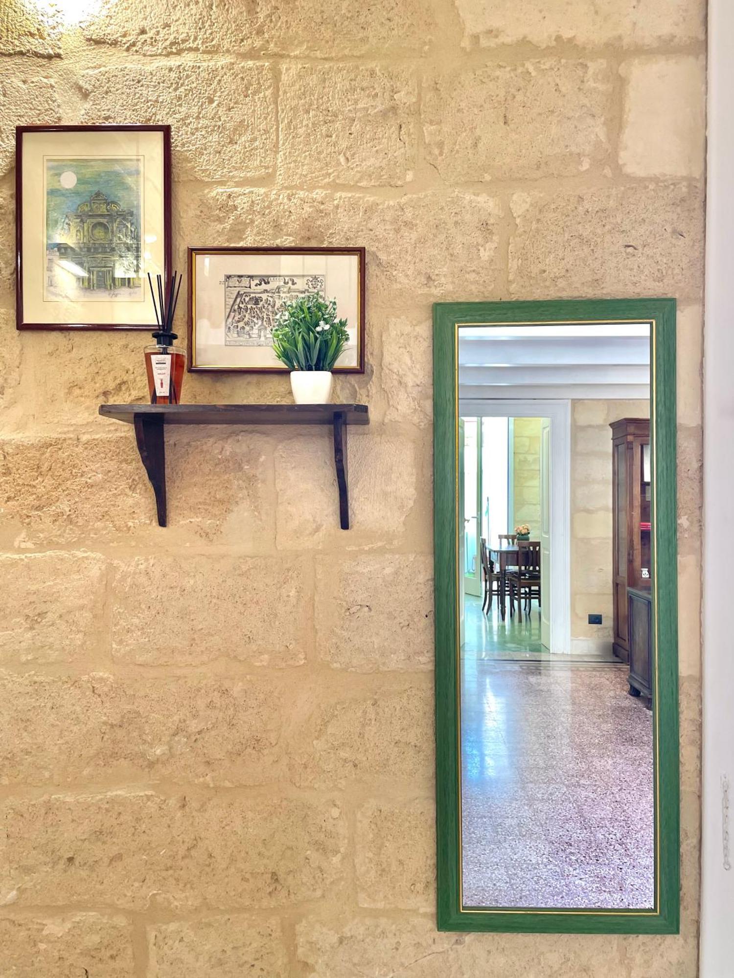 Apartament Vohis Luxury House - Fast Wi-Fi & Easy Parking Lecce Zewnętrze zdjęcie