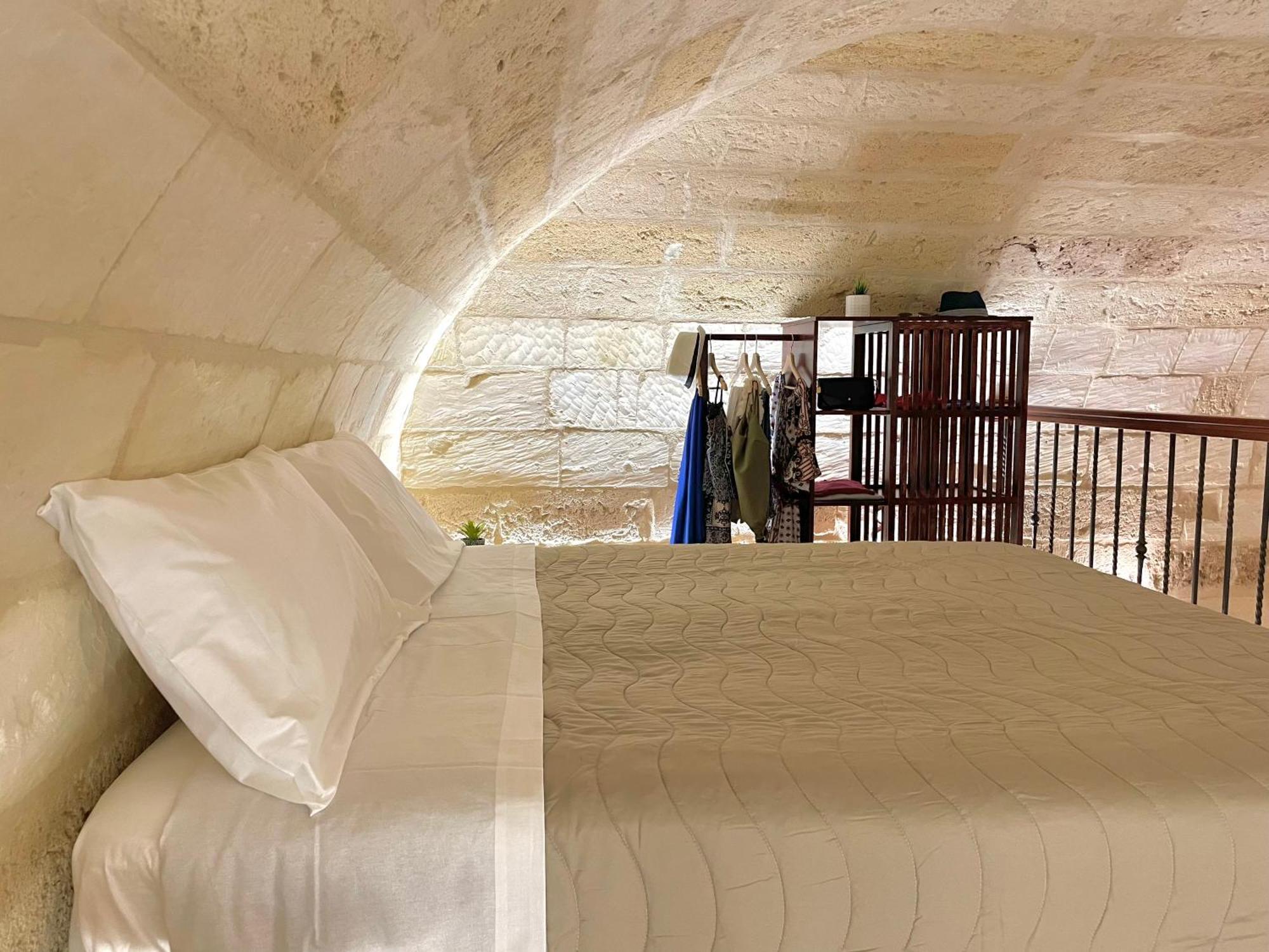 Apartament Vohis Luxury House - Fast Wi-Fi & Easy Parking Lecce Zewnętrze zdjęcie