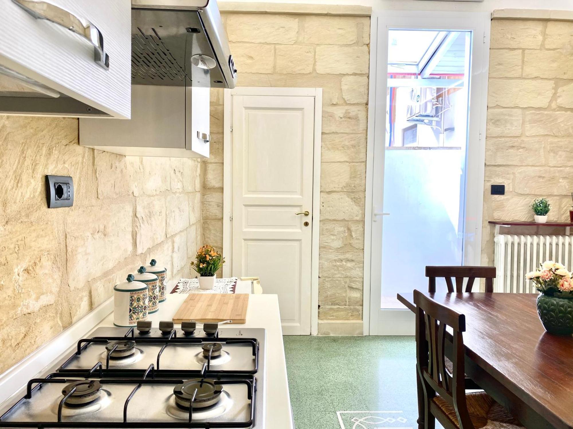 Apartament Vohis Luxury House - Fast Wi-Fi & Easy Parking Lecce Zewnętrze zdjęcie