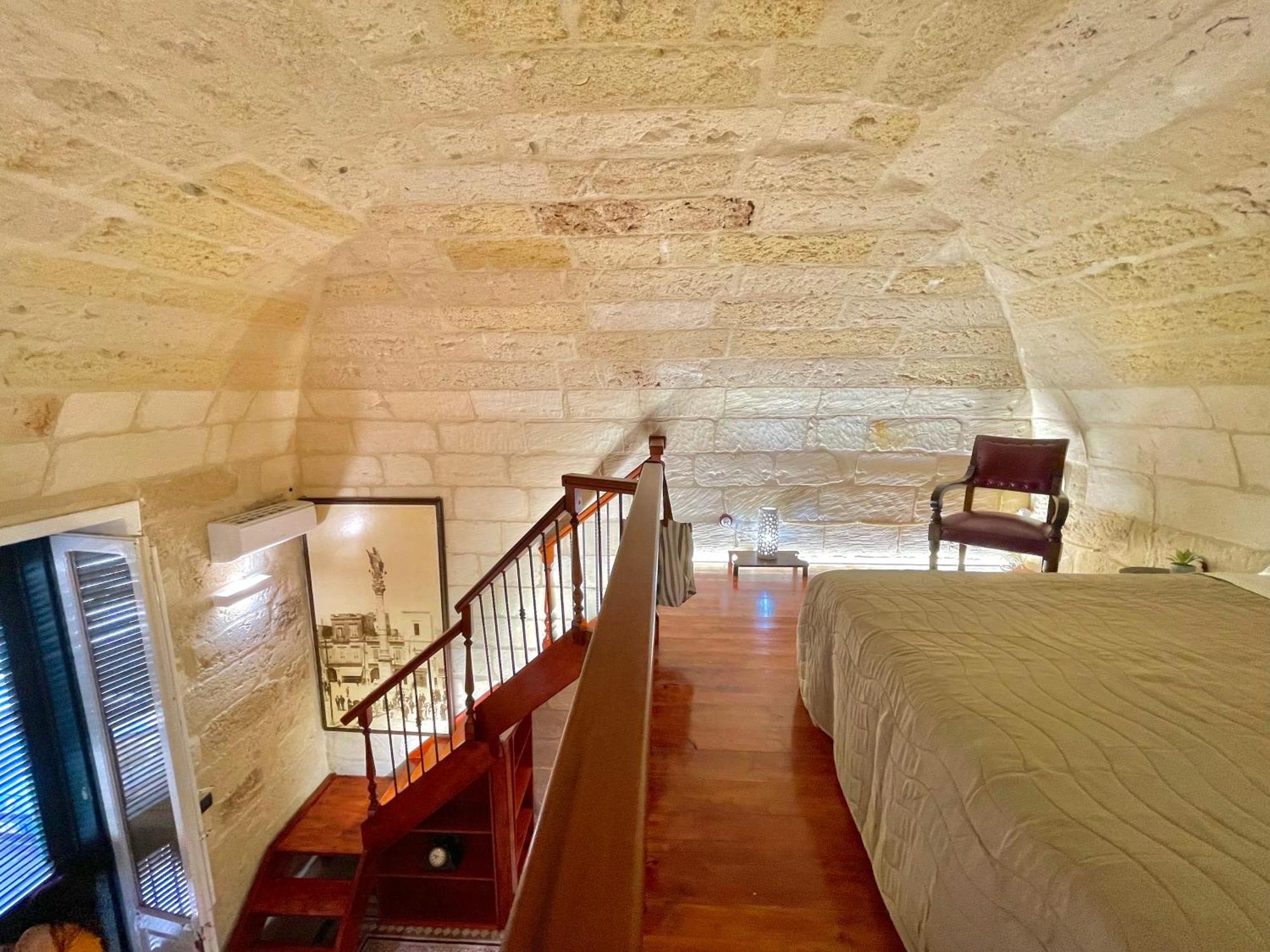 Apartament Vohis Luxury House - Fast Wi-Fi & Easy Parking Lecce Zewnętrze zdjęcie